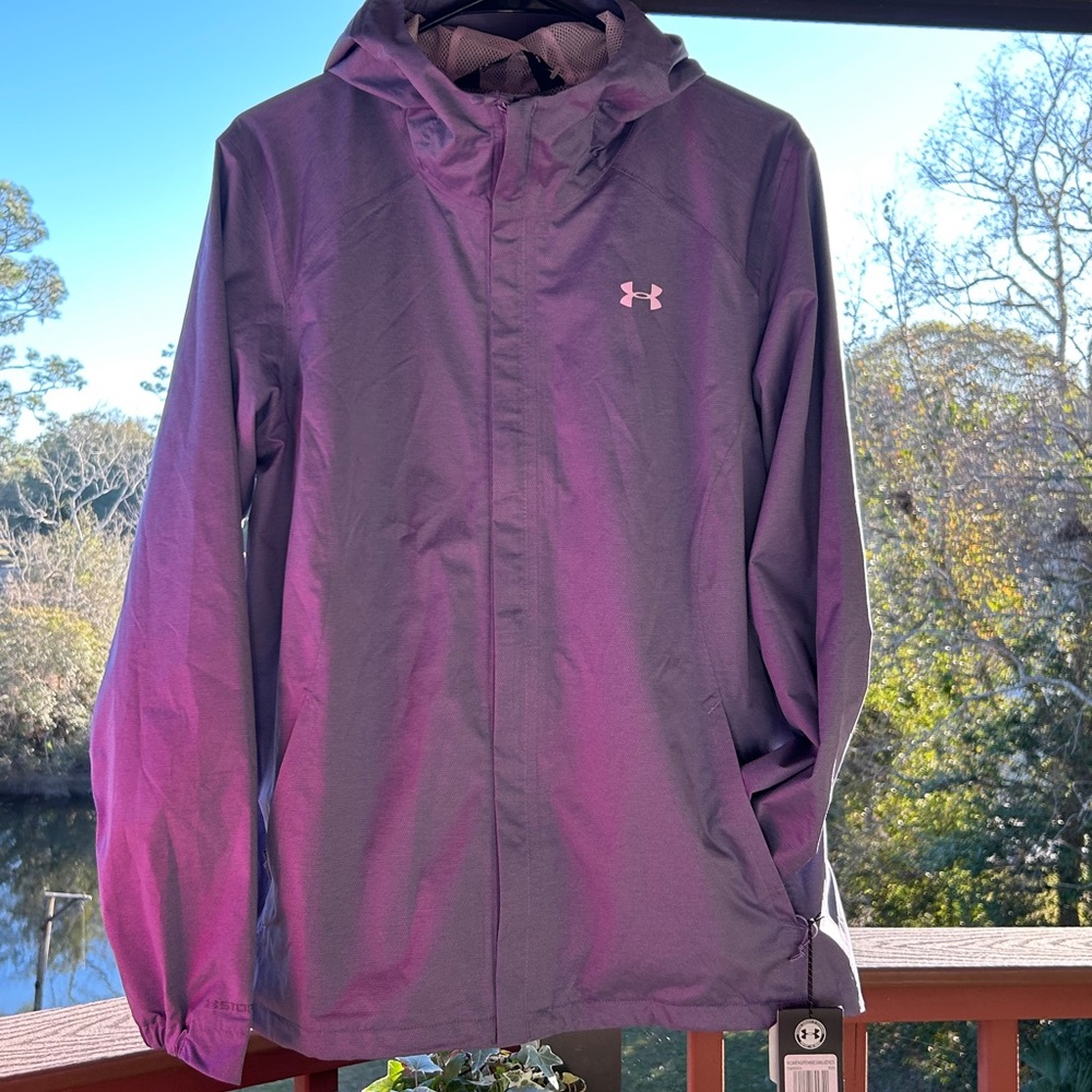 Under Armour Hooded Lilac Performance Jacket
Woman’s size XL NWT